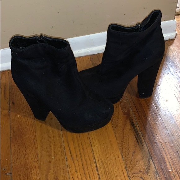 Black Forever 21 Booties - Picture 6 of 8